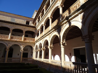 Claustro del Monasterio de San Bartolomé