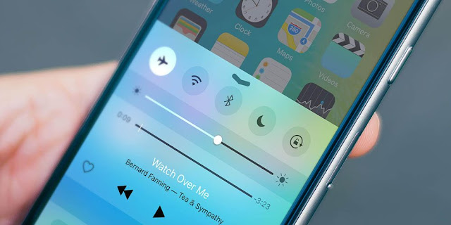 Meski Airplane Mode Aktif, Kamu Masih Bisa Internetan Loh! Ini Tipsnya Meski Airplane Mode Aktif, Kamu Masih Bisa Internetan Loh! Ini Tipsnya