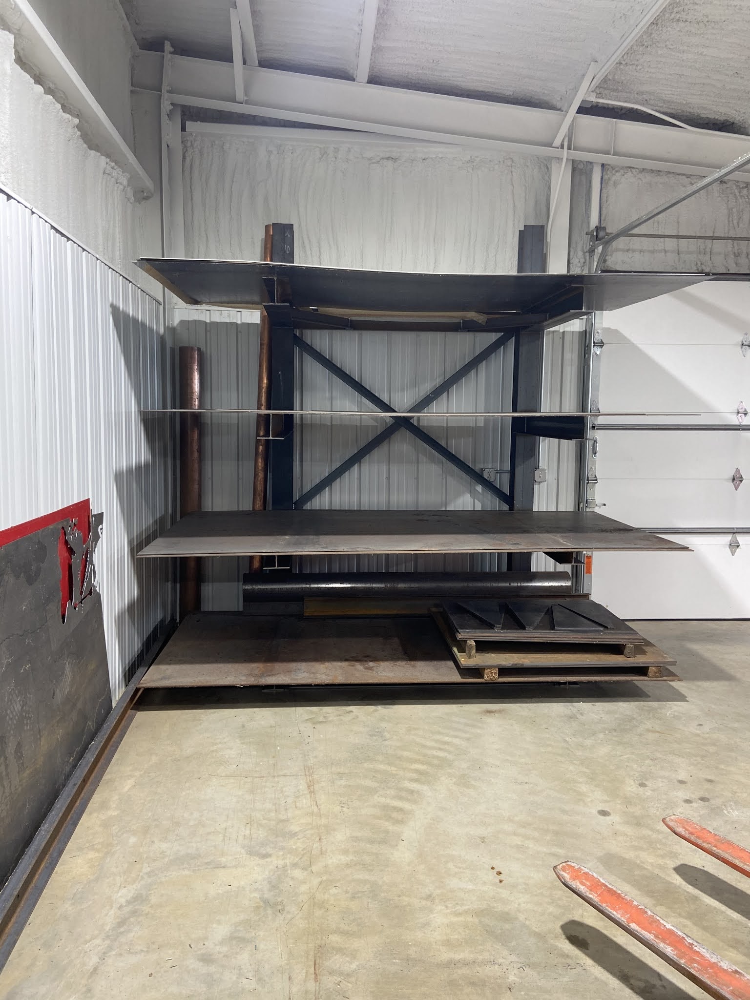 D and R Design Steel plate storage rack