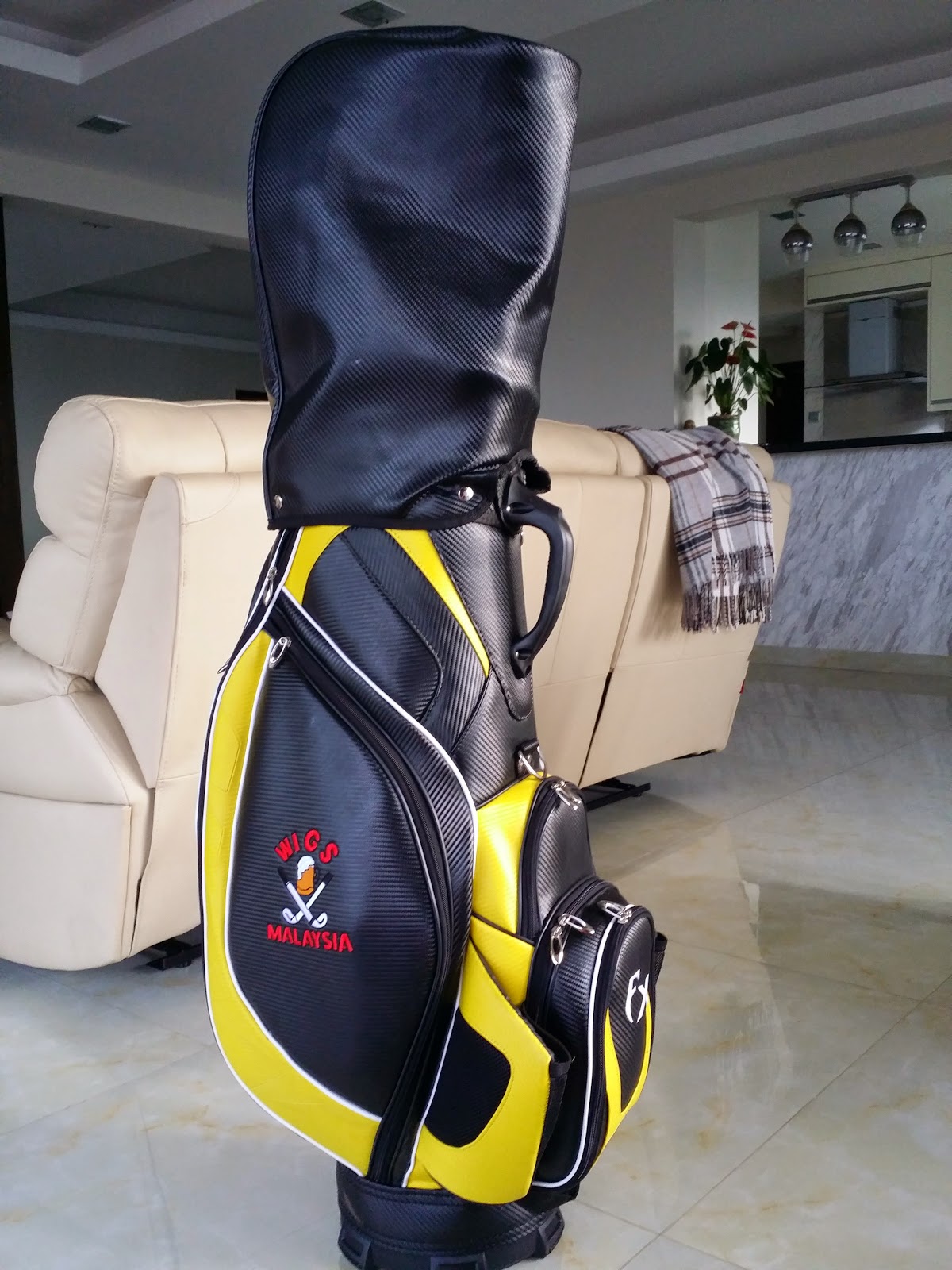 Loose Cannons Golf Bag For Sale
