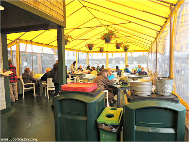 Carpa de Thurston's Lobster Pound en Maine Carpa de Thurston's Lobster Pound en Maine