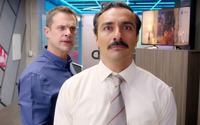 432 Magazine GUERRA DE VECINOS SEGUNDA TEMPORADA POR NETFLIX