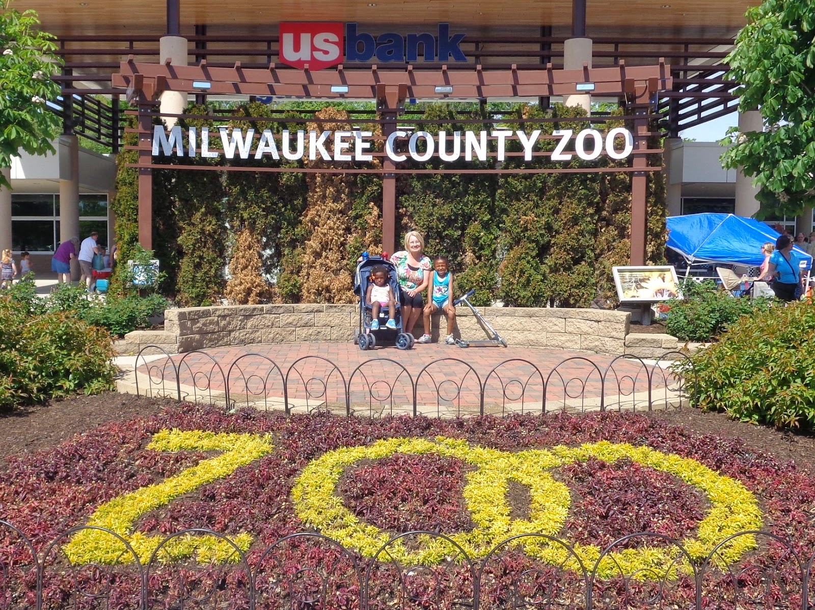 Living the good life in Grandmaville Our Annual Trip to the Milwaukee Zoo