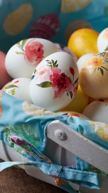 Wallpaper for free Easter eggs, colorful eggs, basket Wallpaper for free Easter eggs, colorful eggs, basket