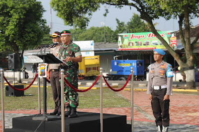 DANDIM SRAGEN BACAKAN IKRAR NETRALITAS TNI-POLRI