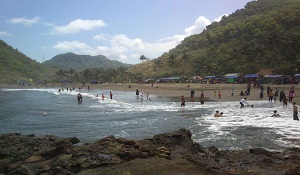 Pantai Karangbolong