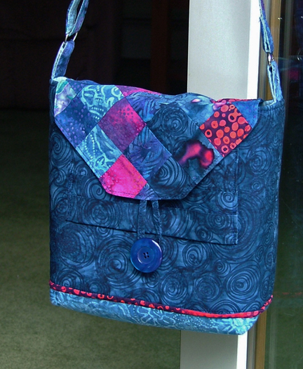 Quilt Crossing: New purse in town