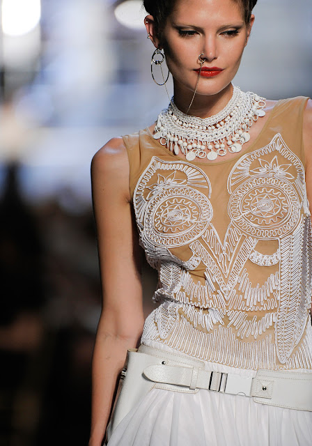 Jean-paul-gaultier-rtw-ss2012-details-127_183054705419.jpg