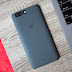 OnePlus reconhece o efeito de "geléia" na tela do OnePlus 5, e diz que é normal