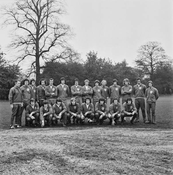 TWB22 Euro 1976 Qualifs Portugal England