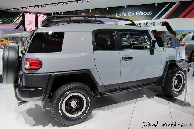 jeep FJ Cruiser, jeep dealer, jeep automotive dealer, 2014 vehicle, 2013