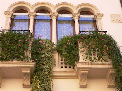 garden balcony