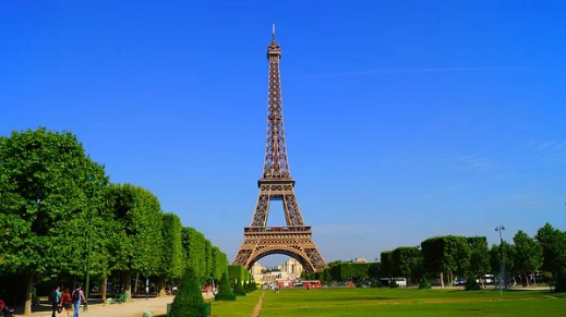 interesting facts about Eiffel tower in hindi, एफिल टावर के बारे में तथ्य,eiffel tower facts in hindi, eiffel tower history hindi,eiffel tower height