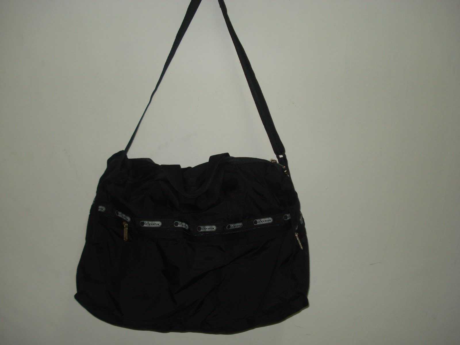 Daffiya Collection LESPORTSAC SLING BAG