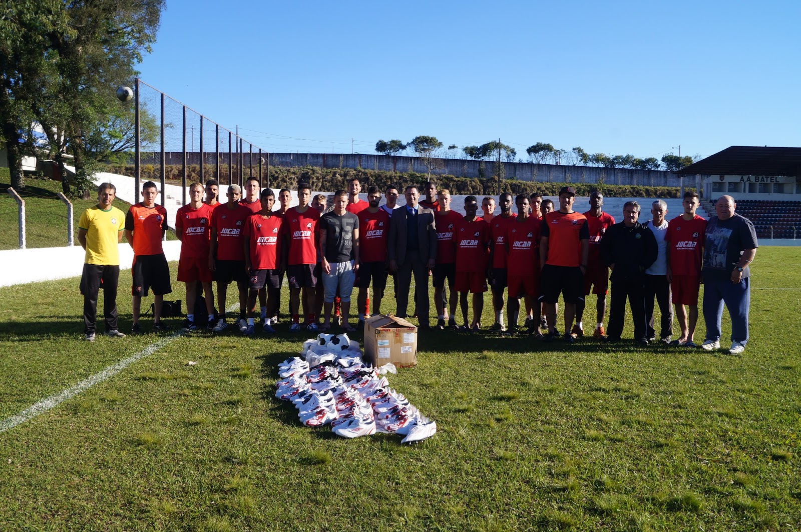 Intervalo da Notícias Batel ganha material esportivo do Atlético/PR