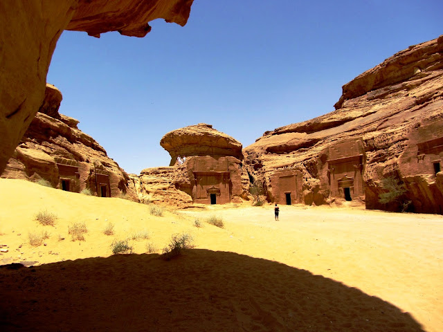 Мадаин Салех (Mada'in Saleh), доисламский город мертвых  