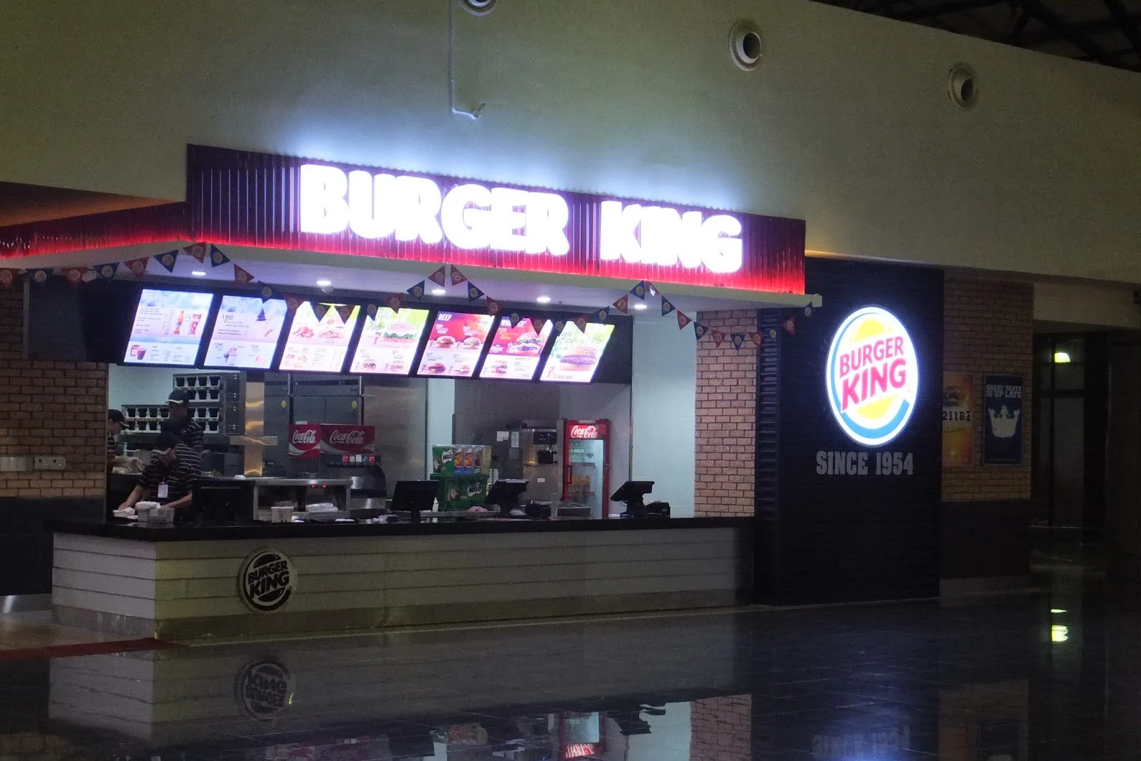 Burgerking-noibaiairport-hanoi ノイバイ国際空港のバーガーキング