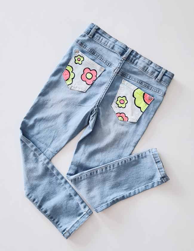 How to Lighten Denim for the Coolest DIY Jeans