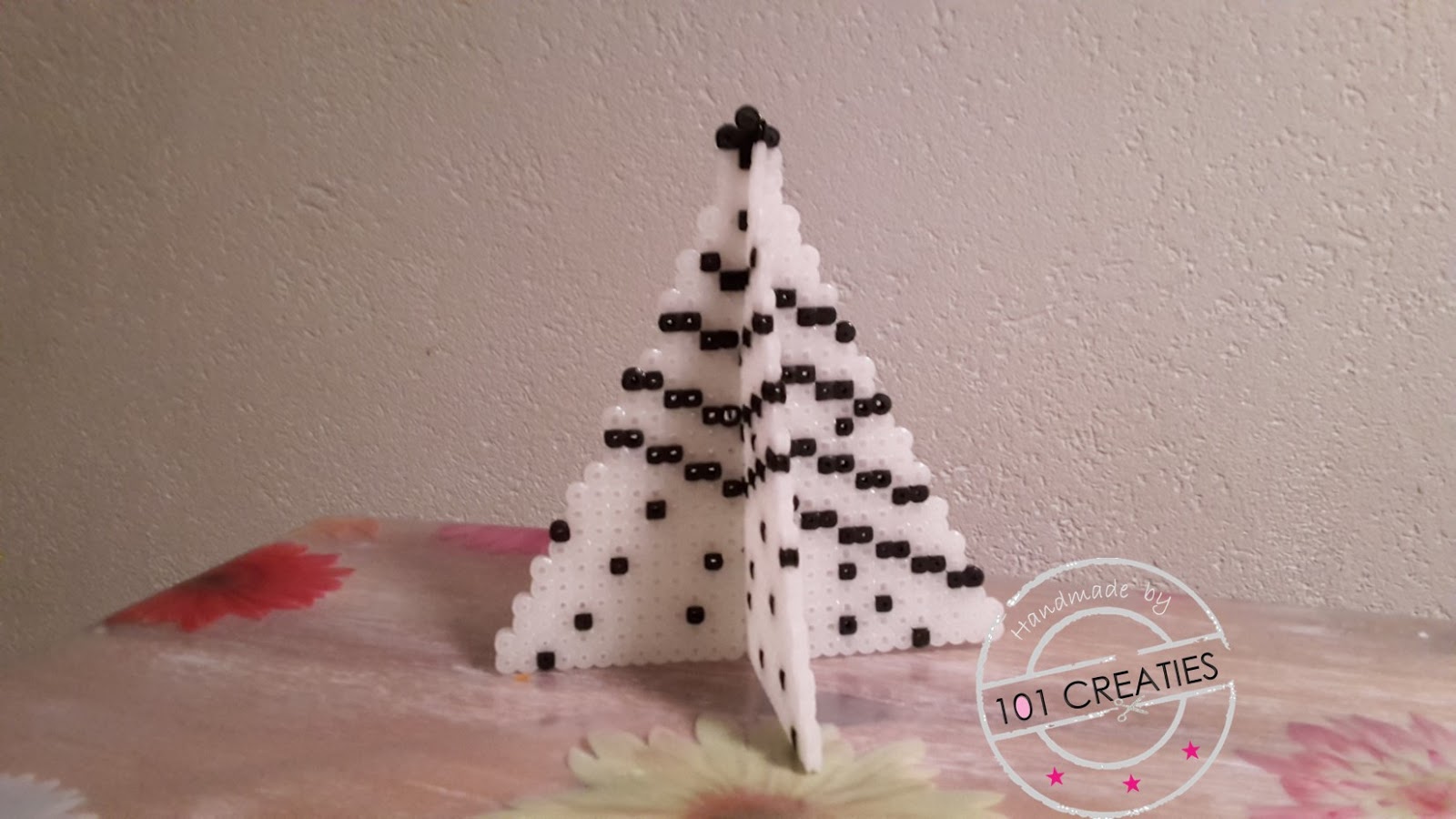 MAKEN 3D KERSTBOOM GLOW IN THE DARK 101 CREATIES