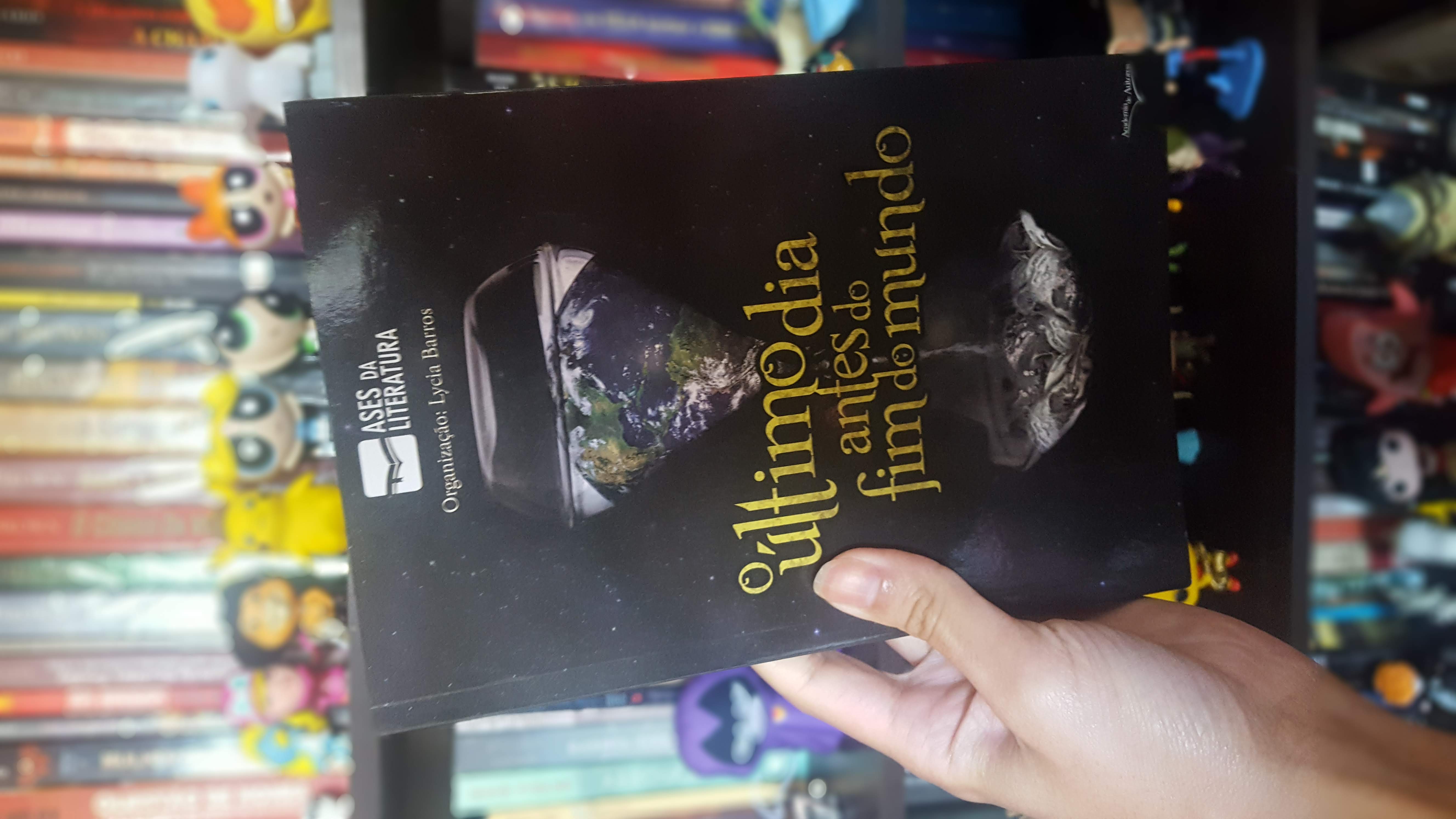 O último dia antes do fim do mundo | Lycia Barros O último dia antes do fim do mundo | Lycia Barros