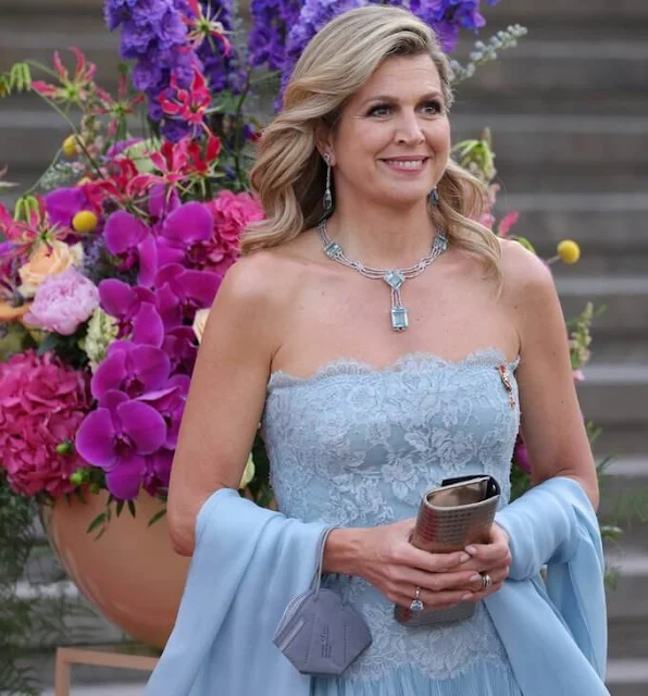 Queen Maxima wore a gown by Valentino,  The Queen had worn the dress first in 2011 for visit Monaco. Belle Epoque necklace