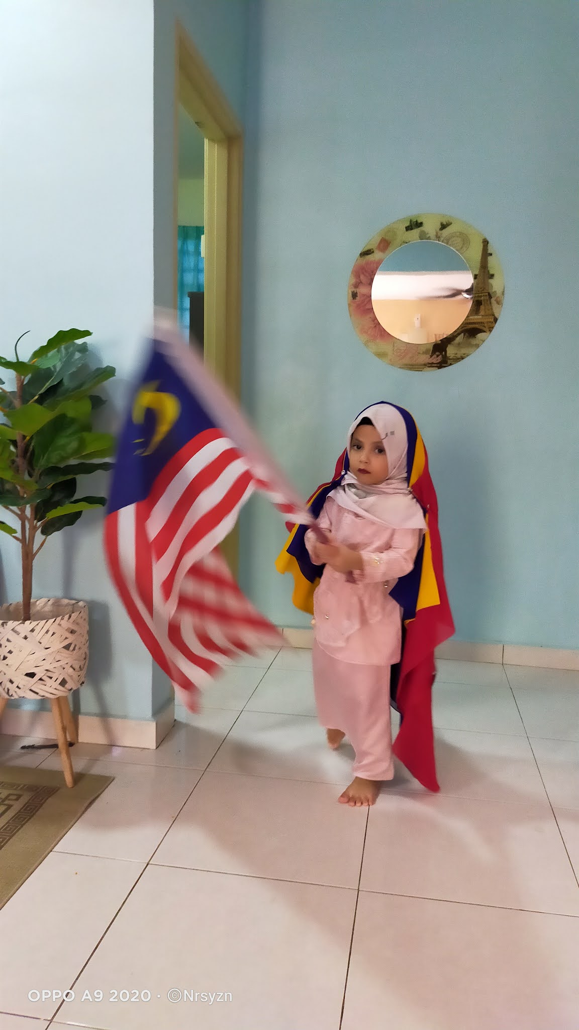 Anak dalam malaysia bendera bulan maksud Maksud Bulan
