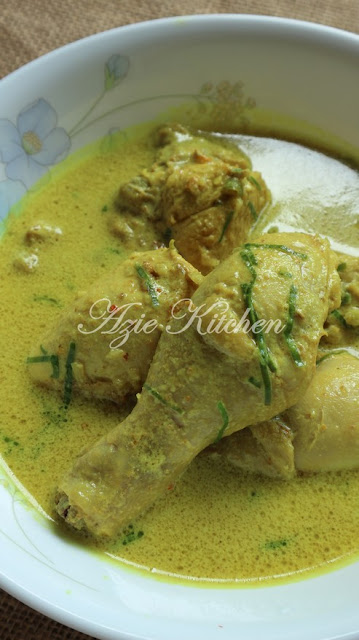 Ayam Masak Lemak Cili Api Azie Kitchen