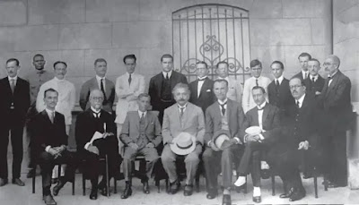 Einstein no Brasil Biografia de Albert Einstein