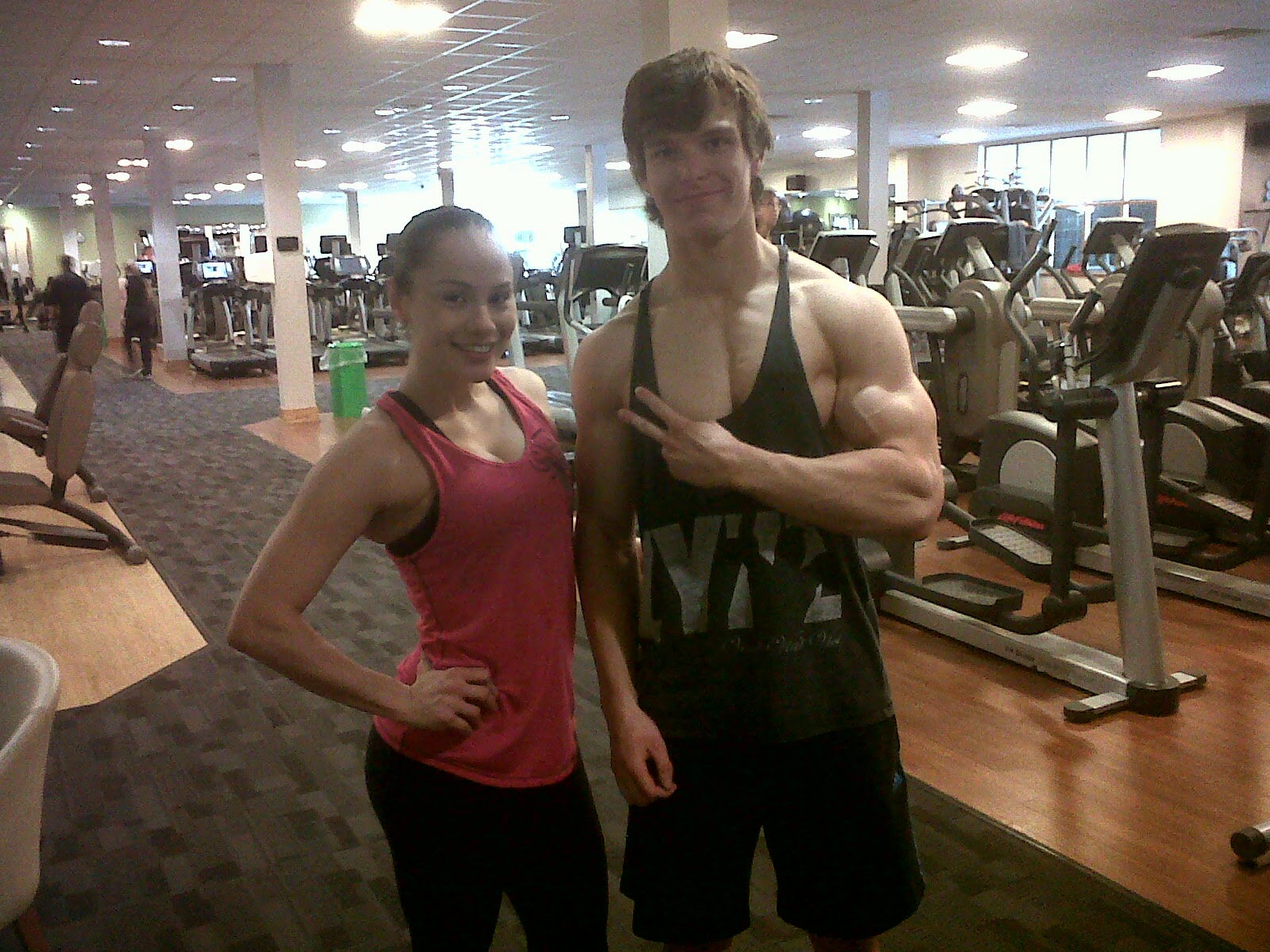 Kurt Fitness Nathalia Melo