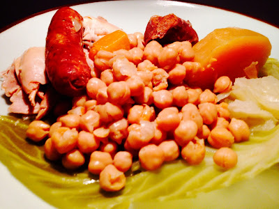 La familia del Cocido madrileño - Cocido madrileño - Recetas - El gastrónomo - ÁlvaroGP - Sopas de cocido madrileño - Croquetas de cocido - Ropa vieja - Consomé - Repollo rehogado - "La pringá" del cocido madrileño - Receta para MIBers - Pruno - Finca Villacreces - Luis Laso enólogo Finca Villacreces - Álvaro García La familia del Cocido madrileño - Cocido madrileño - Recetas - El gastrónomo - ÁlvaroGP - Sopas de cocido madrileño - Croquetas de cocido - Ropa vieja - Consomé - Repollo rehogado - "La pringá" del cocido madrileño - Receta para MIBers - Pruno - Finca Villacreces - Luis Laso enólogo Finca Villacreces - Álvaro García