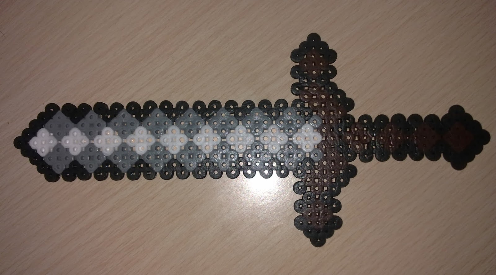 Los 101 hama beads Espadas de hierro Minecraft