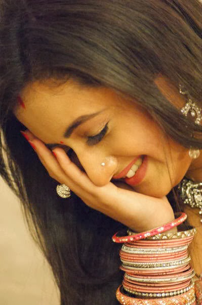 Celeb HD Wall: Rashmi Desai HD Wallpapers