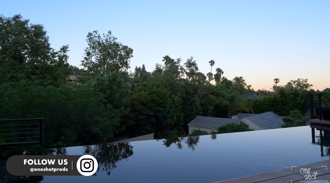 26 Interior Design Photos vs. 727 N Beverly Glen Blvd, Los Angeles Luxury Home Tour