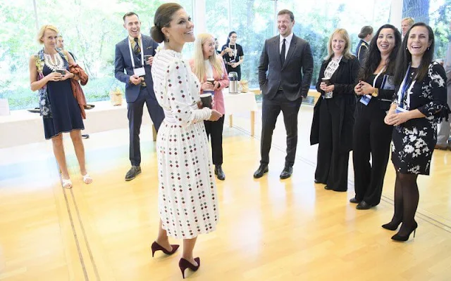 Crown Princess Victoria wore a comfy maisy dress from By Malina. Caroline Svedbom burgundy drop earrings. Rizzo Azelia pumps