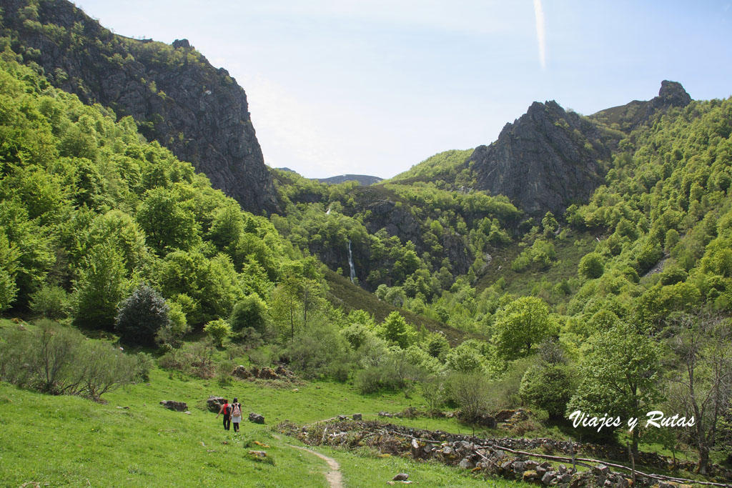 Ruta al Tabayón del Mongallo, Asturias