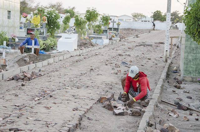 Cemitério de Cocal recebe calçamento para o Dia dos Finados - Imagem 3