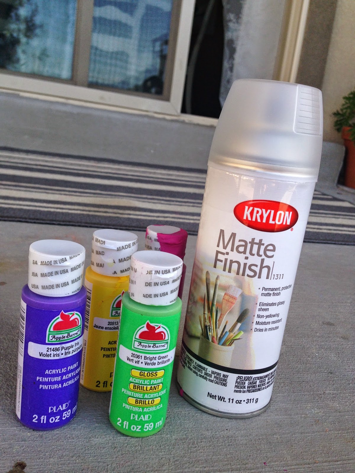 do it yourself divas DIY Giant Yard Twister Game with SHAVING CREAM