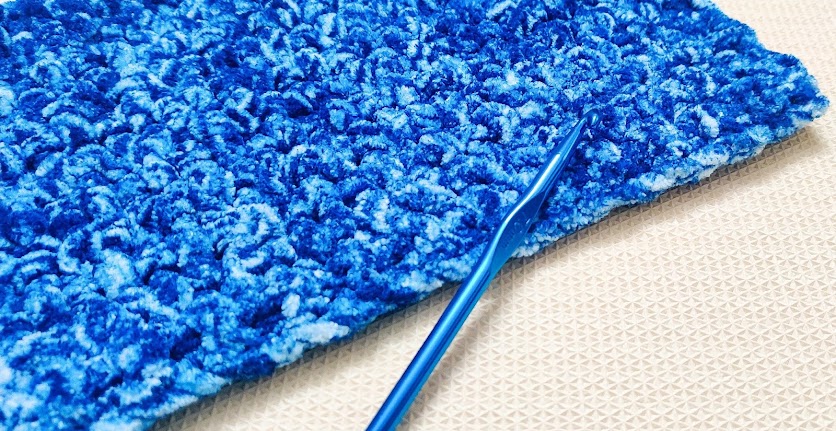 Fast and Easy Blanket: How Much Yarn Do You Need? 