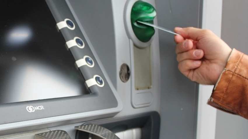cash stuck in ATM, didnt receive money