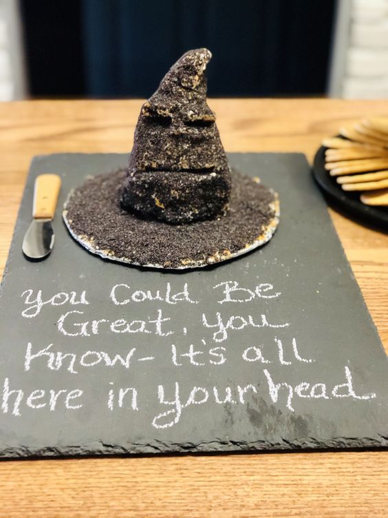 15 Magical Ideas For Throwing The Perfect Harry Potter-Themed Baby
