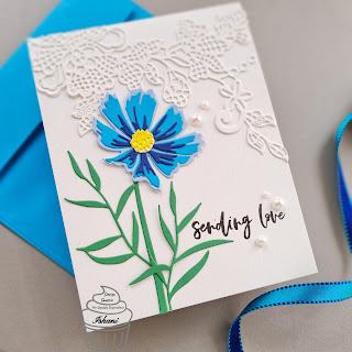 Altenew Cosmos - craft a flower dies, Altenew floral lace die, Floral CAS card, floral card, Blue yellow and green card, Quillish