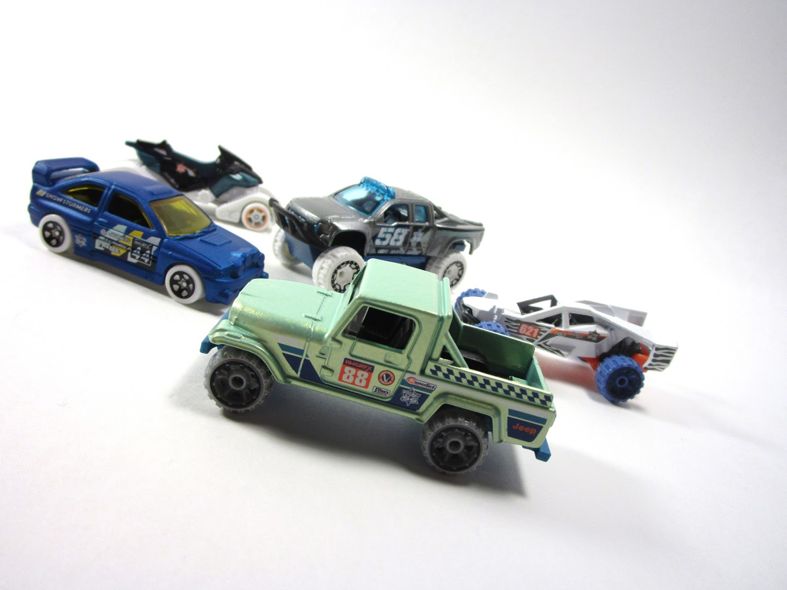 hot wheels snow stormers 5 pack
