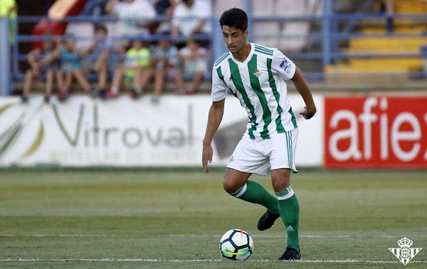 Oficial: El Betis cede a De la Hoz al Albacete