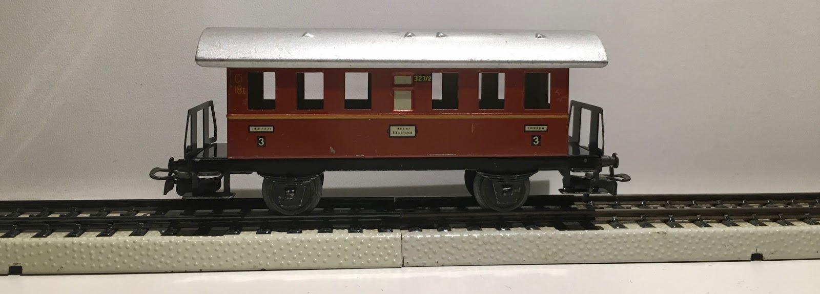 Marklin 4022 DB D-Zug Coach 2 kl Green TIN PLATE OVP Marklin 4022 DB D-Zug Coach 2 kl Green TIN PLATE OVP