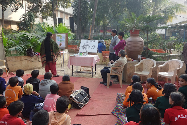 Chitra Vaidya demonstrating watercolour painting Chitra Vaidya demonstrating watercolour painting
