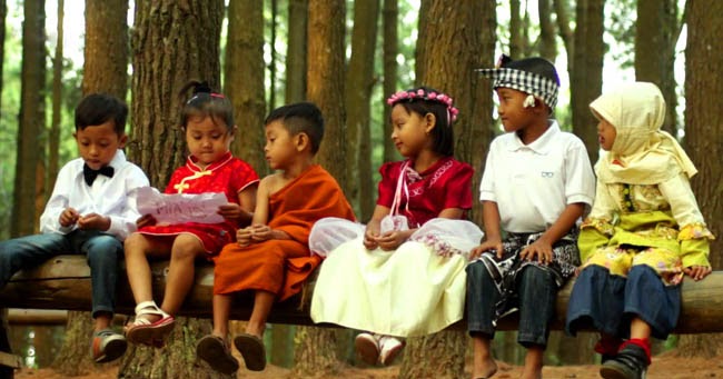 Contoh Dampak Negatif Globalisasi Dalam Bidang Sosial