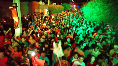 BAIXA DO MEIO DISSE SIM A LIBERDADE NA GRANDE PASSEATA DE MOZANIEL E ENEAS