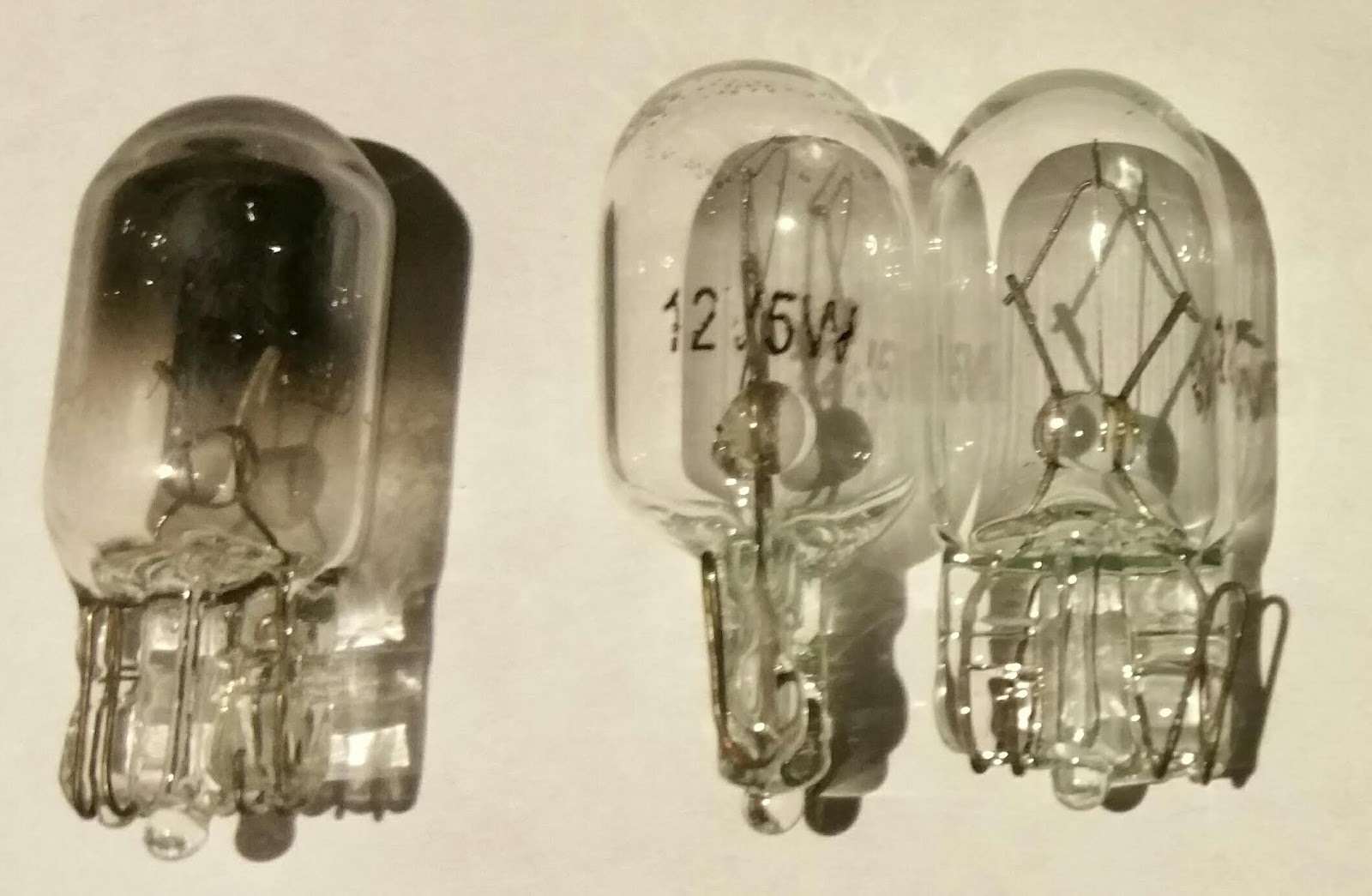 How to replace front parking bulb of Honda Jazz 2009