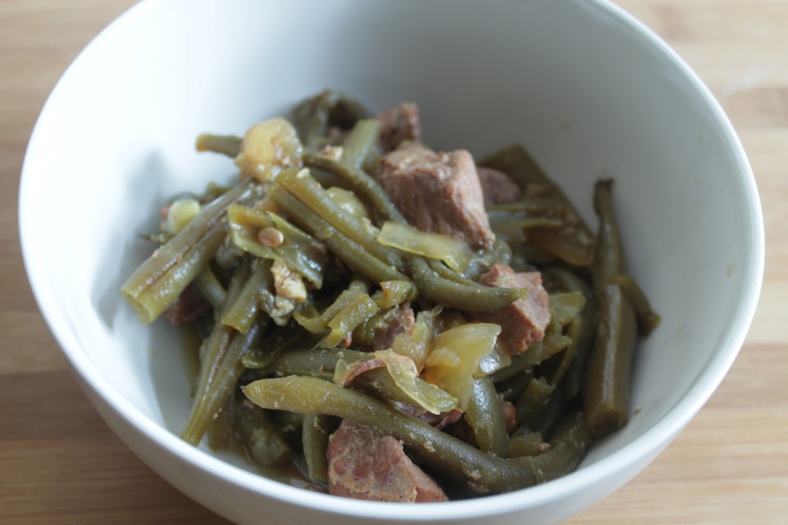 Fake it till you make it! (Southern Smothered Green Beans in the crock