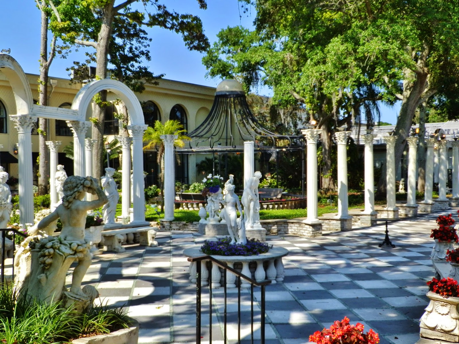 Places To Go, Buildings To See: Revisiting the Kapok Tree Inn